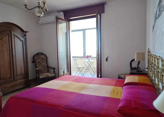 Favolosa Casa Con Terrazza, Idromassaggio, Cortile E Garage Auto