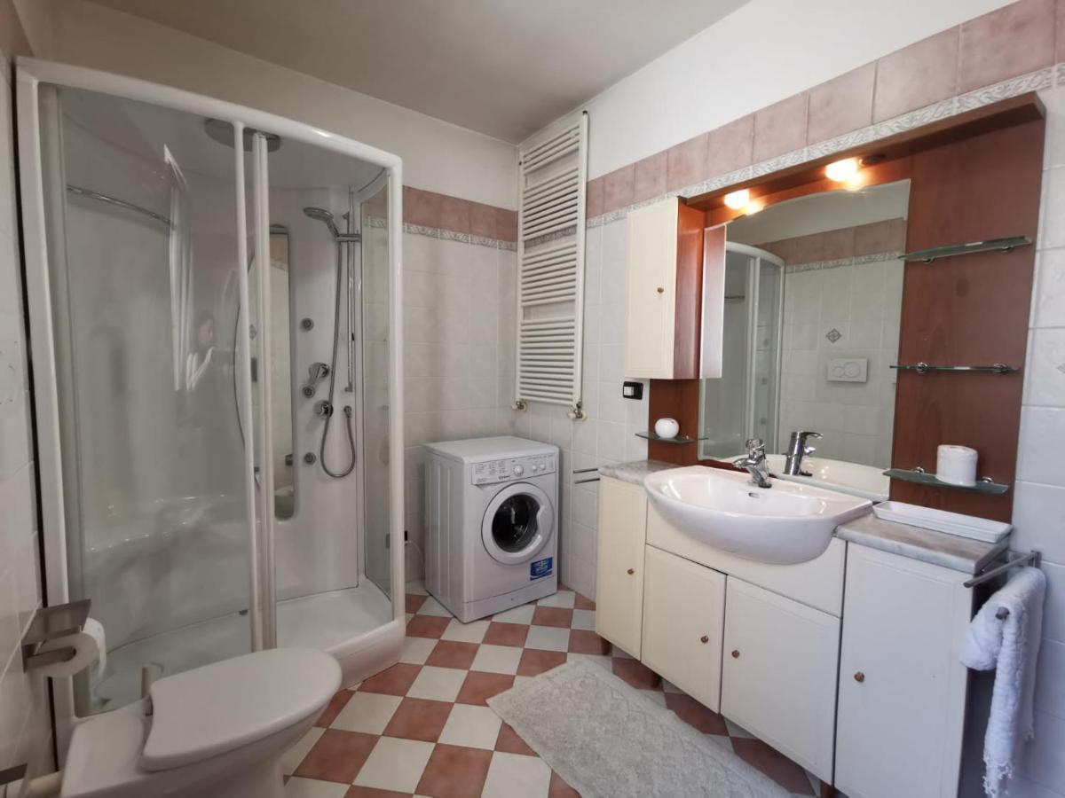 Favolosa Casa Con Terrazza, Idromassaggio, Cortile E Garage Auto *